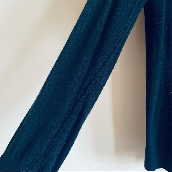 RAG & BONE Navy Mockneck Split Hem 100% Cashmere Sweater - Picture 3 of 10